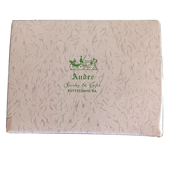 Vintage Andre Jewelry & Gifts Pottstown PA Cardboard Gift Box - Picture 1 of 10